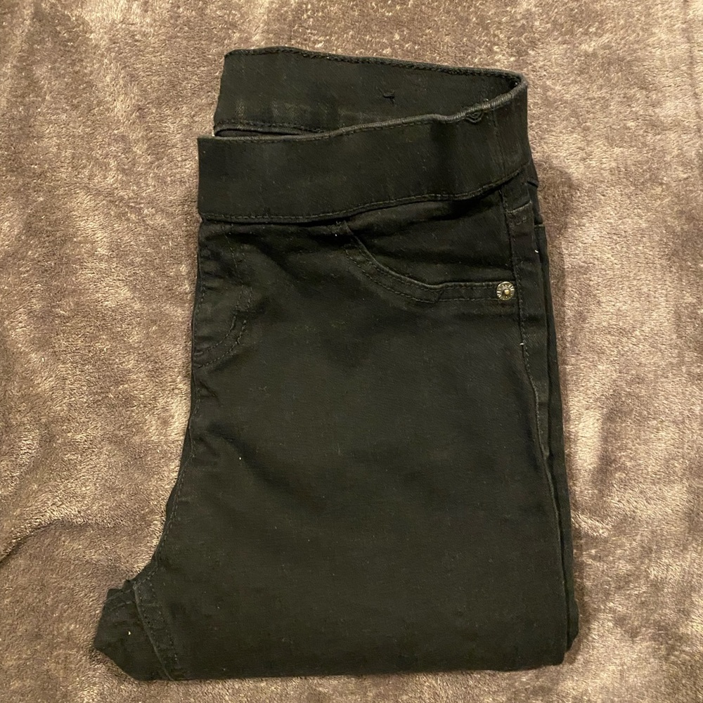 Black leggings